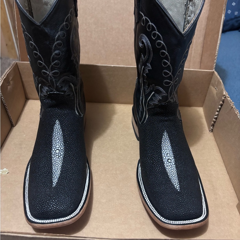 Stingray cowboy boots